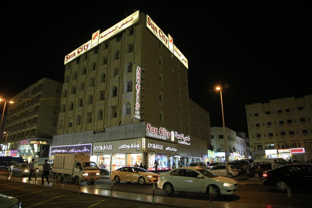 Sun City International Hotel Дубай Экстерьер фото